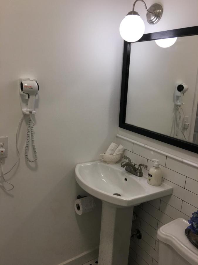 Private Studio Blocks From Coconut Grove 마이애미 외부 사진