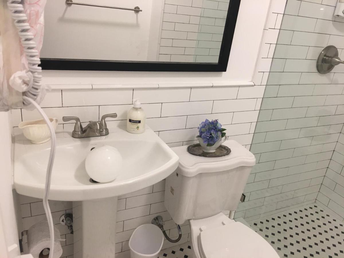 Private Studio Blocks From Coconut Grove 마이애미 외부 사진