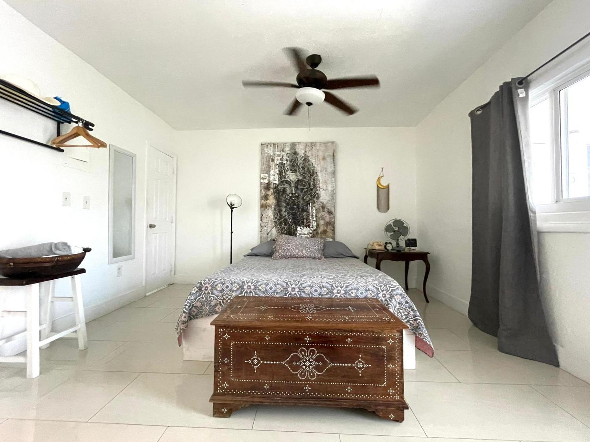 Private Studio Blocks From Coconut Grove 마이애미 외부 사진