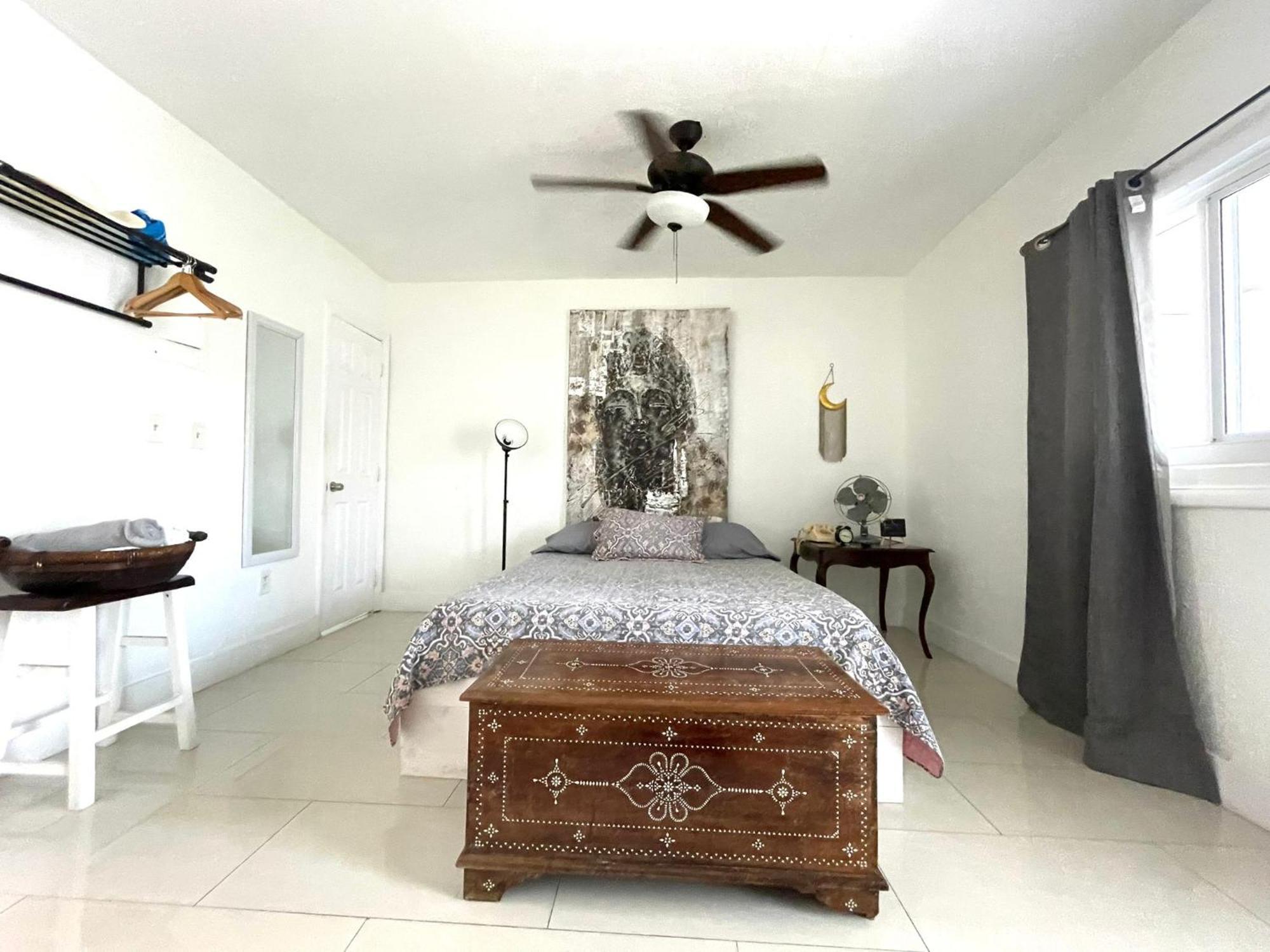 Private Studio Blocks From Coconut Grove 마이애미 외부 사진